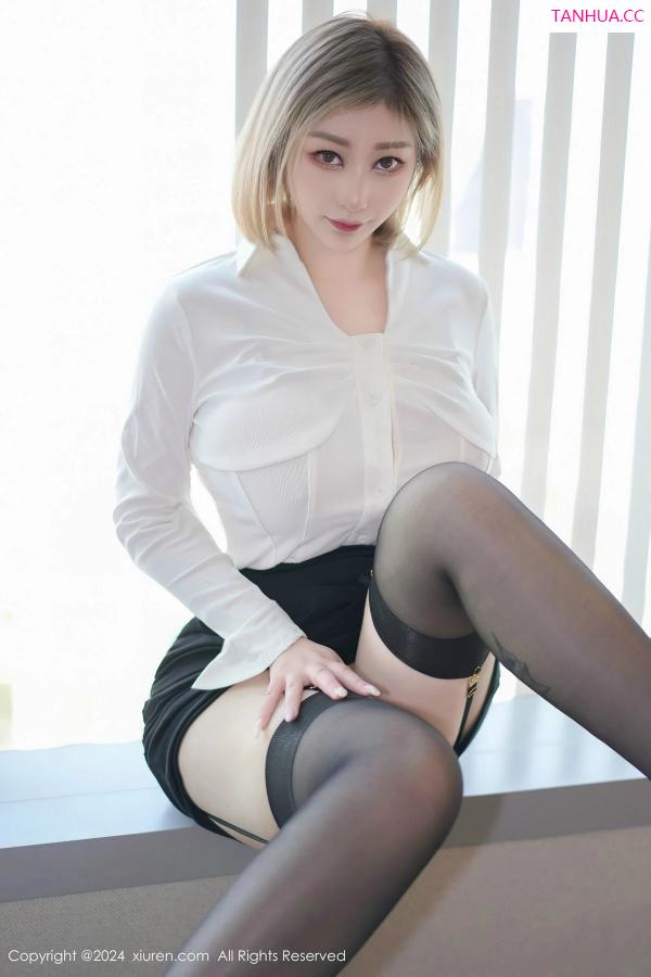 [XiuRen]高清写真图 2024.04.12 No.8381 妲己_Toxic 黑丝美臀
